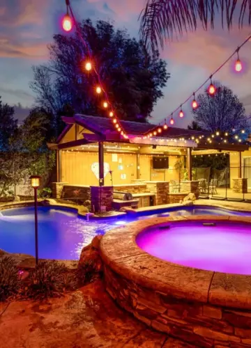 Pool in the backyard of luxury rehab center | New Breath Recovery