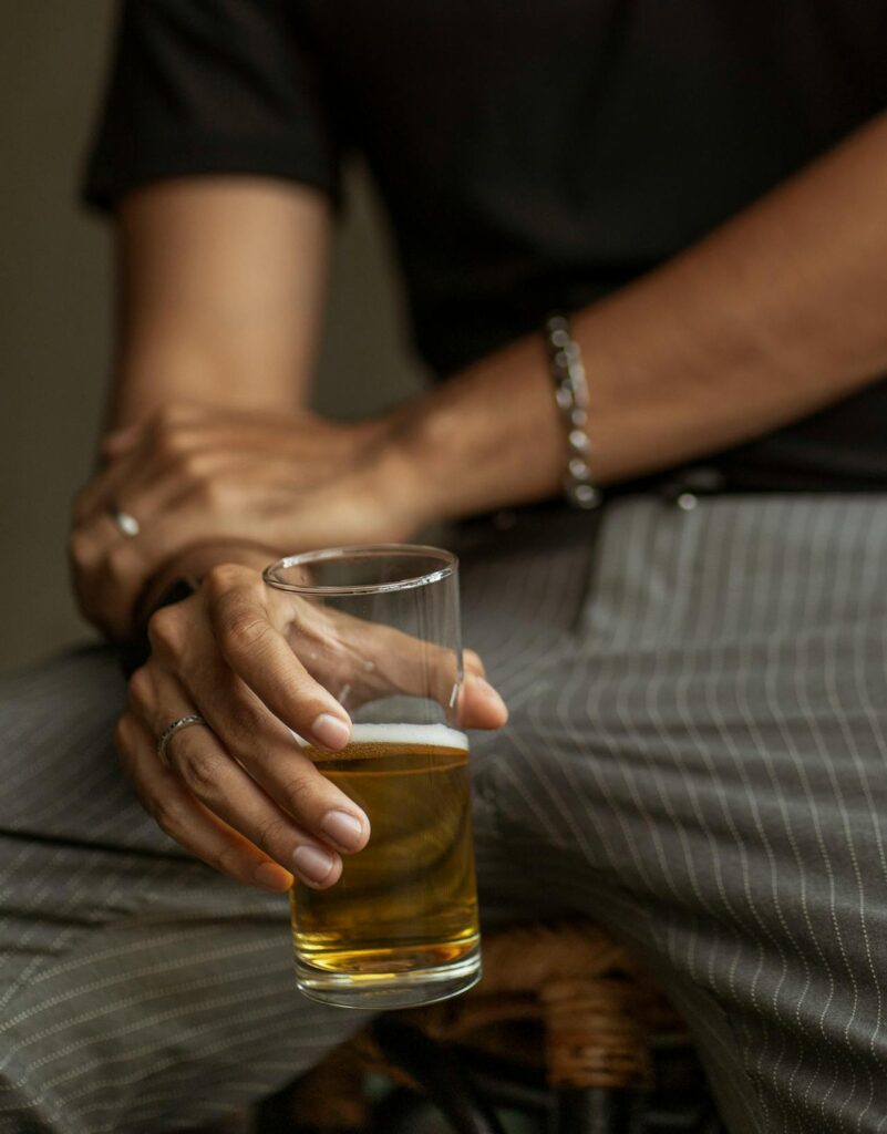 Relationship with an Alcoholic: When to Help and When to Walk Away