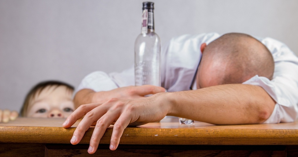 The Connection Between Alcoholism and Codependency